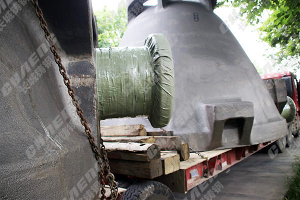 喜訊：大型鑄鋼件加工廠又有一批渣罐發(fā)貨了?。?></a>
            <div   id=