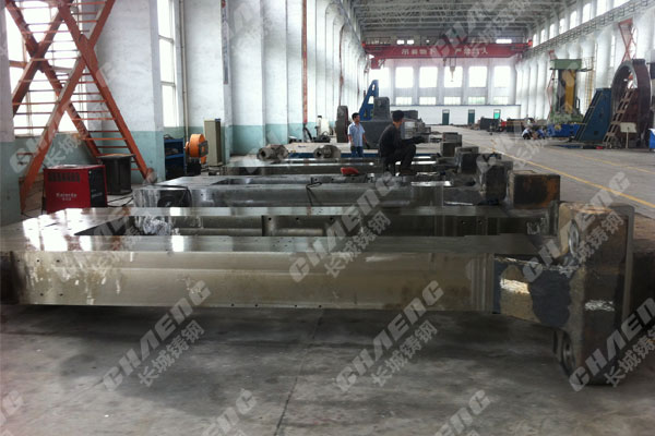 機(jī)架加工廠是如何處理大型鑄鋼件磨損的問題？