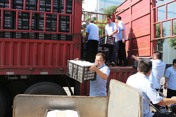 鑄鋼件加工廠發(fā)放福利